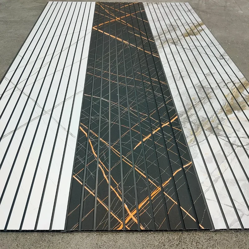 Feuchtigkeitssichere PVC -Deckenpaneele
